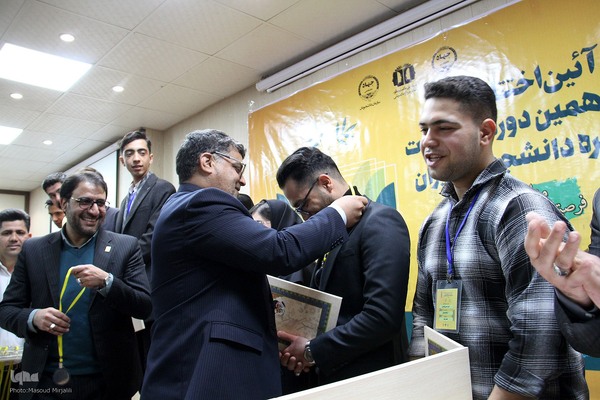 آیین اختتامیه و تجلیل از برترین های مرحله استانی سیزدهمین دوره مسابقات ملی مناظرات دانشجویی استان یزد