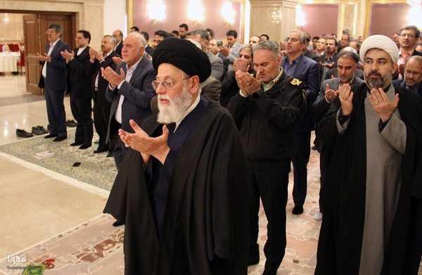 دیدار اعضای اتاق اصناف و اتحادیه های صنفی با استاندار یزد