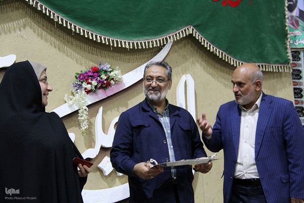 تجلیل از برترین‌های مسابقه زندگی با آیه‌ها در یزد