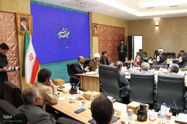 نشست خبری جشنواره زیر سایه خورشید در یزد