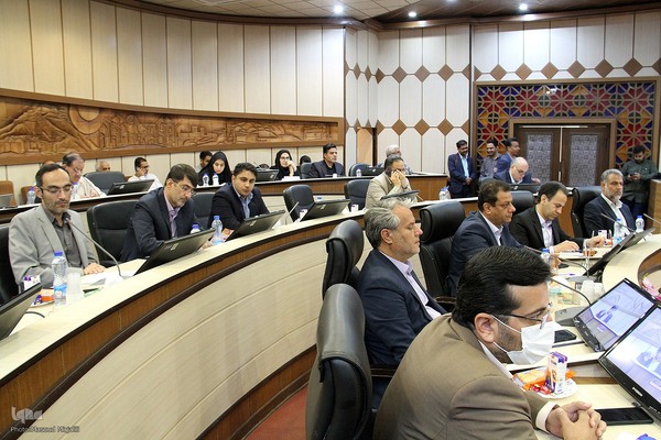 حضور استاندار در صحن علنی شورای اسلامی یزد