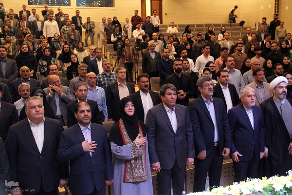 آیین رونمایی و تحویل لوح ثبت یزد به عنوان شهر جهانی زیور آلات سنتی