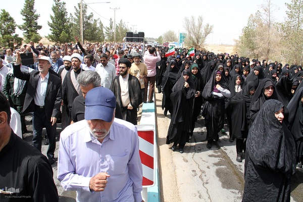 تشییع پیکر شهید هسته‌ای در یزد