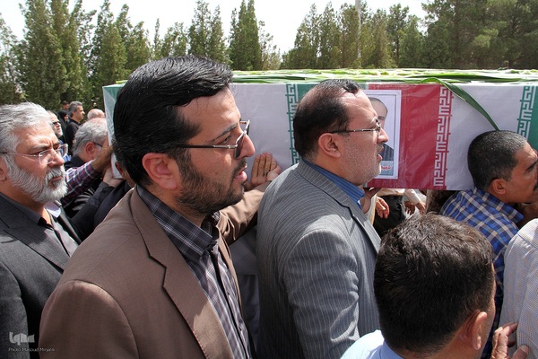 تشییع پیکر شهید هسته‌ای در یزد