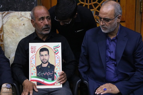 مراسم وداع با شهدای حمله رژیم صهیونیستی به یزد