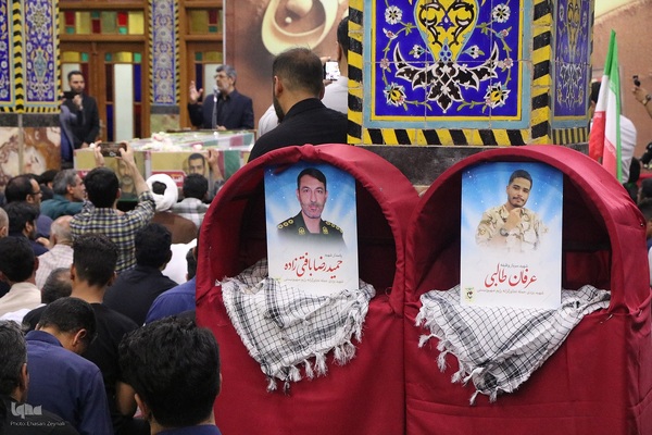 مراسم وداع با شهدای حمله رژیم صهیونیستی به یزد