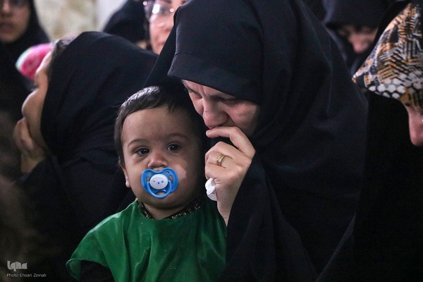 مراسم شیرخوارگان حسینی در یزد