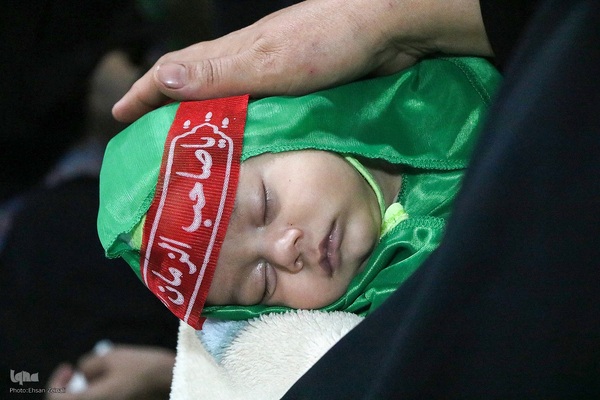 مراسم شیرخوارگان حسینی در یزد