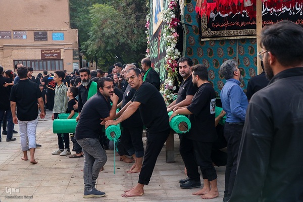 نخل گردانی حسینیه فهادان یزد