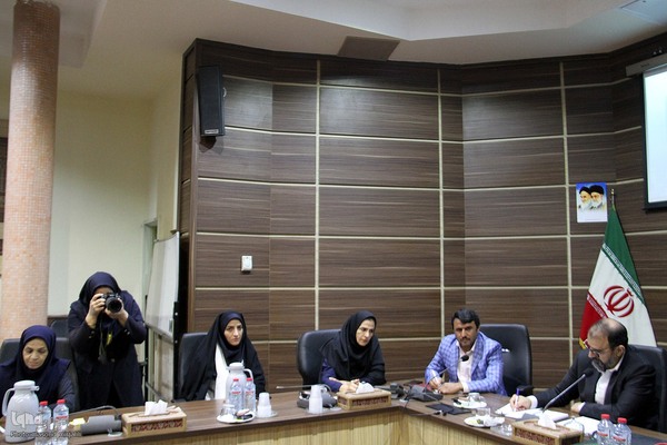 نشست خبری شیخی مدیرکل تعاون،کار و رفاه اجتماعی استان یزد