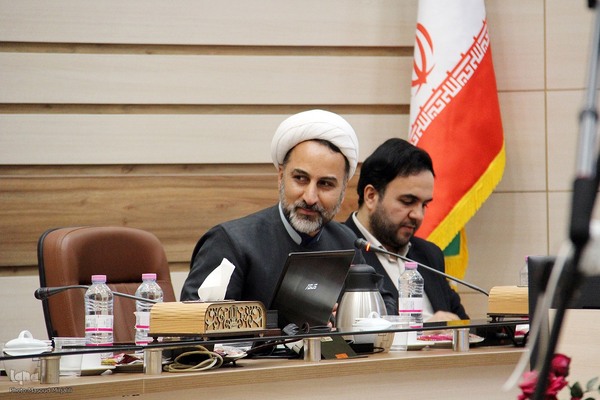 نشست خبری رئیس دانشگاه یزد