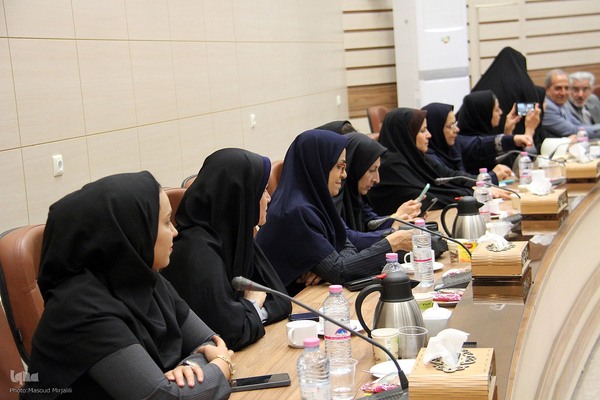 نشست خبری رئیس دانشگاه یزد