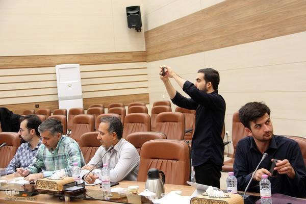 نشست خبری رئیس دانشگاه یزد