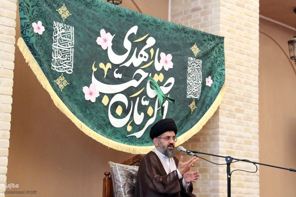 سخنرانی در خانه الحیات شاهدیه یزد بمناسبت آغاز امامت امام زمان (عج)