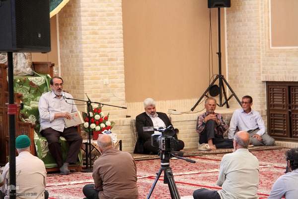 سخنرانی در خانه الحیات شاهدیه یزد بمناسبت آغاز امامت امام زمان (عج)