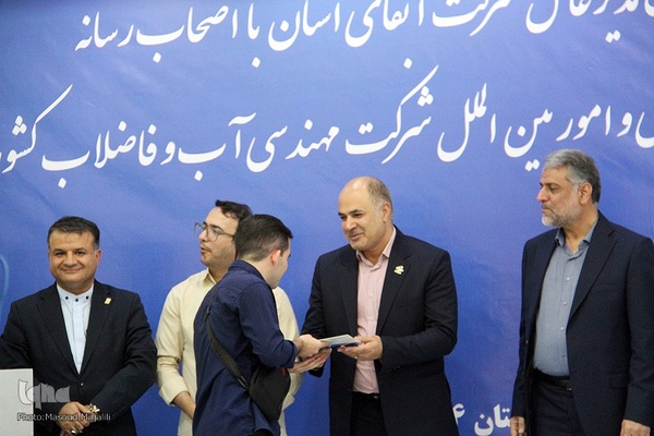 نشست خبری مدیرعامل آبفا استان یزد با همراهی مدیر روابط عمومی آبفا کشور