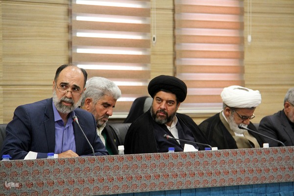 نشست نماینده ولی فقیه در استان و استاندار یزد با فعالان قرآنی‎