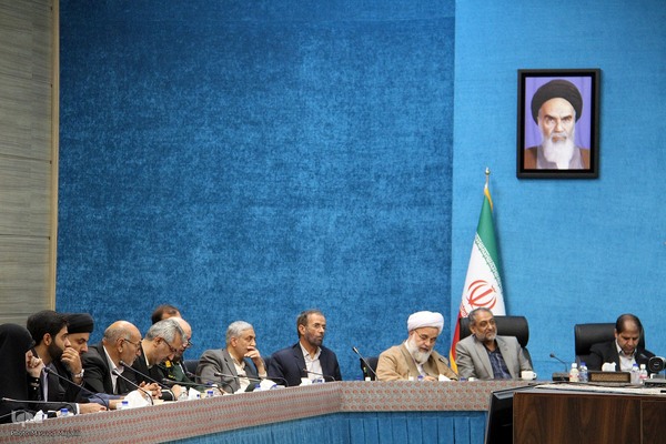 نشست نماینده ولی فقیه در استان و استاندار یزد با فعالان قرآنی‎