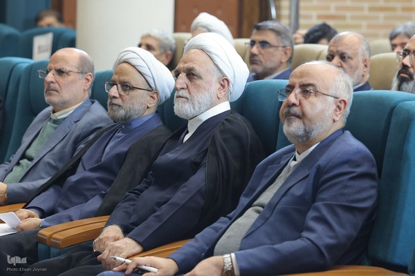 نشست رئیس قوه قضاییه با نمایندگان اقشار مختلف استان یزد‎