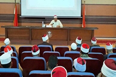 Lancement d’un programme de formation des enseignants du Coran à l’Académie des Waqfs d’Égypte