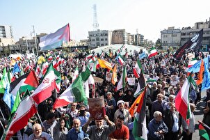 Masu Sallar Juma&#039;a na Iran sun yi tattaki zuwa Taimakon Muryar Gaza