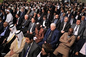 Para Tamu Konferensi Persatuan Bertemu dengan Pemimpin Tertinggi Revolusi