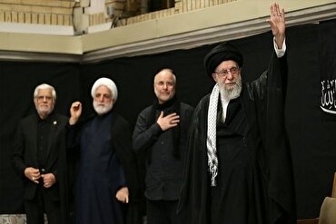 په امریکائي رسنیو کې په امام خمیني امامباړې کې د اسلامی انقلاب د ستر لارښود د شتون انعکاس 
